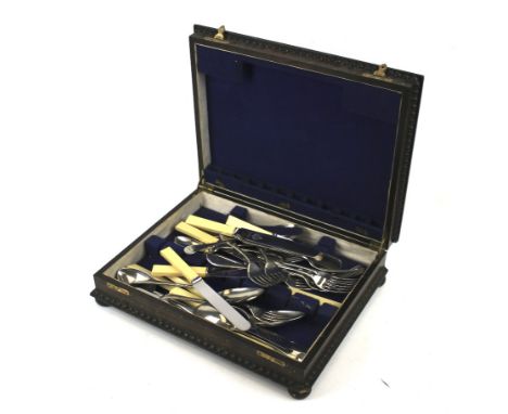 A vintage canteen of Viner's Ltd Sheffield stainless steel cutlery. A thirty two piece set, for a six person setting, in a da