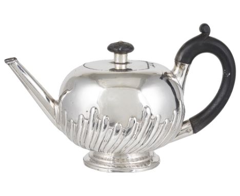 A VICTORIAN SILVER BACHELOR’S TEA POT, D. & C. HOULE, LONDON, 1883bullet form, with a band of curved alternate lobes and flut