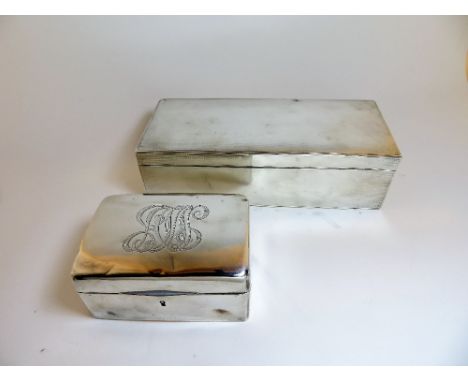 A GEORGE V SILVER CIGARETTE BOX, ASPREY & CO. LTD., LONDON, 1919rectangular, plain engine-turned, cedar lined, 20.5cm long; t