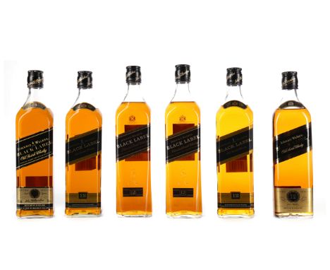 JOHNNIE WALKER BLACK LABEL AGED 12 YEARS (5) Blended Scotch Whisky 70cl, 40% volume, in carton. JOHNNIE WALKER BLACK LABEL AG