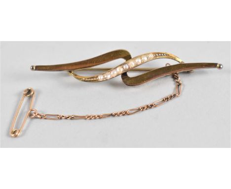 A Nice Quality 9ct Gold and Seed Pearl Brooch, 2.3g, 5.5cm Long 