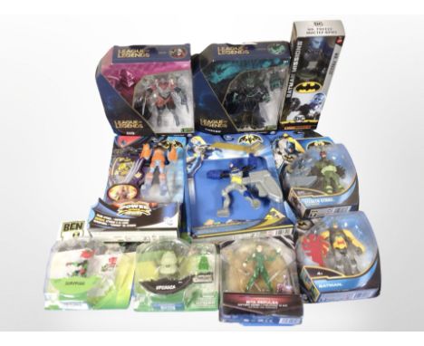 10 Mattel, Spin Master and other figurines including League of Legends, Batman, etc., boxed.