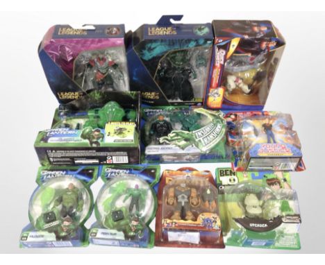 10 Spin Master, Mattel and other figures including League of Legends, Green Lantern, Superman, etc., boxed.
