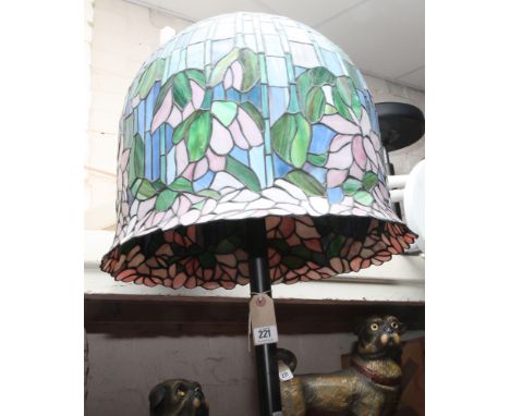 Tiffany style metal standard lamp with large bell shaped shade 