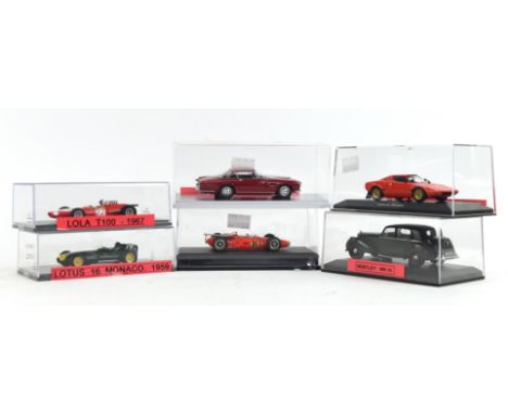 Twenty four 1:43 scale die-cast model cars including ; SMTS Maserati 4 CLT, Vitesse Mini Cooper S, Louwman Museum 1910 Spyker