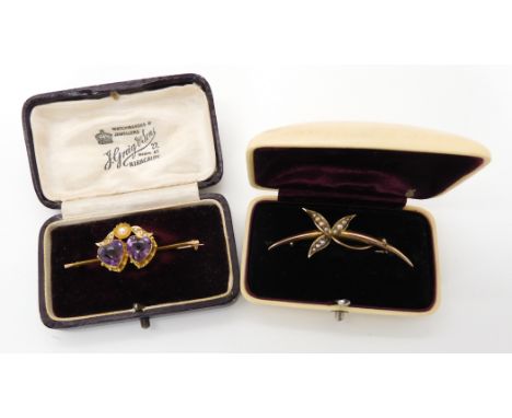 A 15ct gold twin heart shaped amethyst and pearl brooch weight 4gms, together with a 9ct gold pearl set brooch weight 2.1gms 