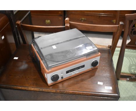 A modern compact turntable tuner amplifier