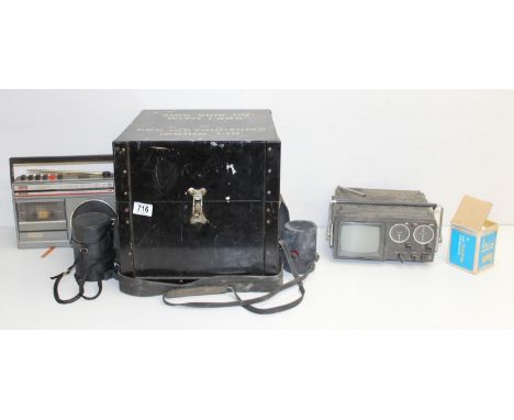 Qty of assorted vintage audio and camera items to inc a Crown TV radio, SMC Pentax-M 1:3.5 135mm lens, Sigma Zoom II 1:3.5-4.