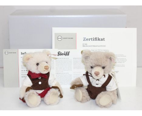 Steiff Teddy Bears - Limited edition (228/750) Fairy tale world Hansel and Gretel Steiff teddy bears, made with high quality 