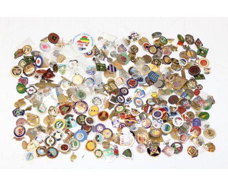 Large qty of enamel pin badges to incl club badges and some military etc 