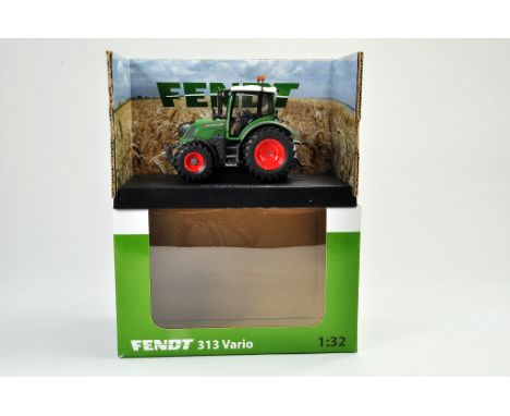 Universal Hobbies 1/32 Diecast Model Farm Issue comprising Fendt 913 Vario Tractor, appears Generally Very Good to Excellent,