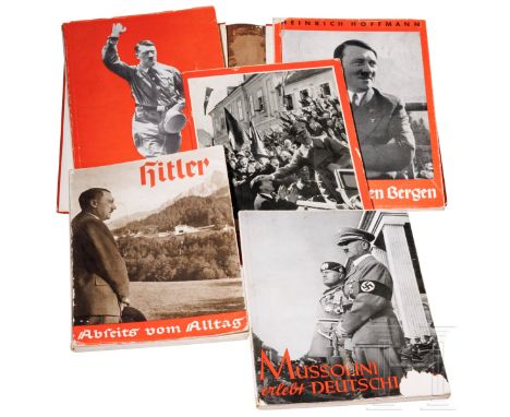Bildband "Hitler" 1931 sowie vier Hoffmann-Bildbände  "Hitler - Eine Biographie in 134 Bildern", H. Diebow/K. Goeltzer, Verla