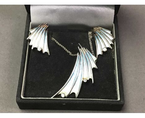 SHEILA FLEET SUITE OF PENDANT AND EARRINGS of winged design, set blue enamel and cz