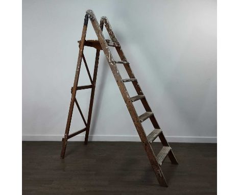 WOODEN STEP LADDERS seven tred