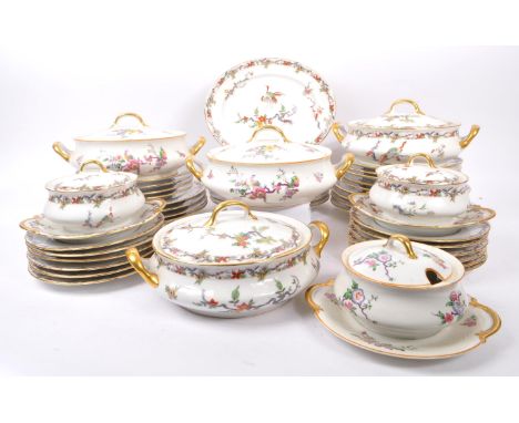 L. Bernardaud &amp; Co Limoges - An early 20th Century china porcelain chinoiserie pattern dinner service stamped B&amp;Co Li