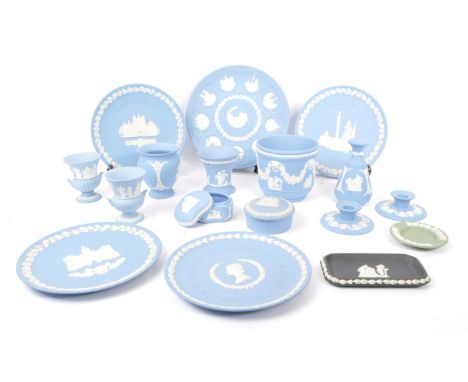 Wedgwood Jasperware - A collection of&nbsp;20th Century ceramic Wedgwood Jasperware items mostly in light blue colourway, to 