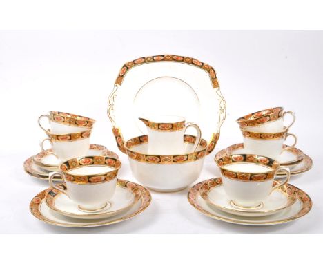 Royal Albert - An early 20th century Royal Albert Imari manner tea service. The service consisting of teacups, saucers, milk 