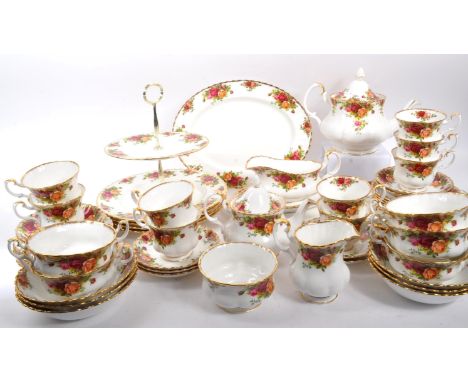 Royal Albert - Old Country Roses - A collection of vintage 20th century porcelain china tea service set. Comprising of teapot