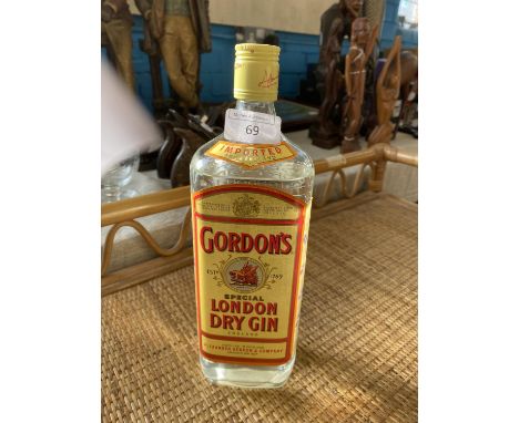 A sealed vintage bottle of Gordon's Gin 1 litre 