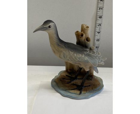 A Capodimonte porcelain bird figurine 