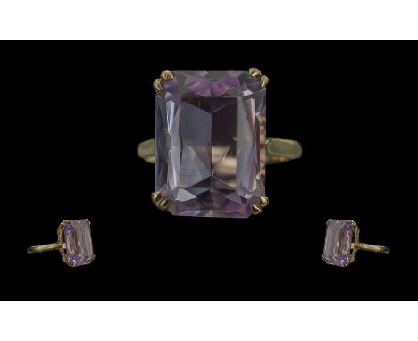 Ladies Pleasing 9ct Gold Single Stone Amethyst Set Ring. Full Hallmark to Interior of Shank. The Pleasing Coloured Amethyst o