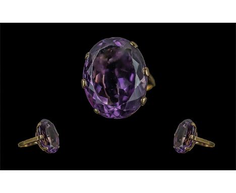 Ladies - Attractive / Impressive and Large 9ct Gold Single Stone Amethyst Set Statement Ring, The Large Faceted Amethyst of P