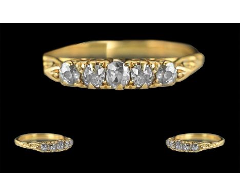 Antique Period Ladies 18ct Gold 5 Stone Diamond Set Ring, Gallery Setting. Marked 18ct to Interior of Shank. The Five Old Cut