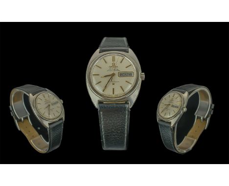 Omega - Constellation Gents Automatic Chronometer Steel Cased Wrist Watch. c.1970's. Features Day-Date Display Window, Silver