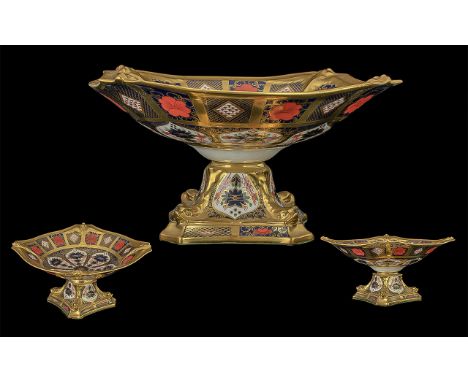 Royal Crown Derby Superb Old Imari Pattern Solid 22ct Gold Banded 'Dolphin' Comport Bowl, date 1982.  Pattern No. 1128 of lar
