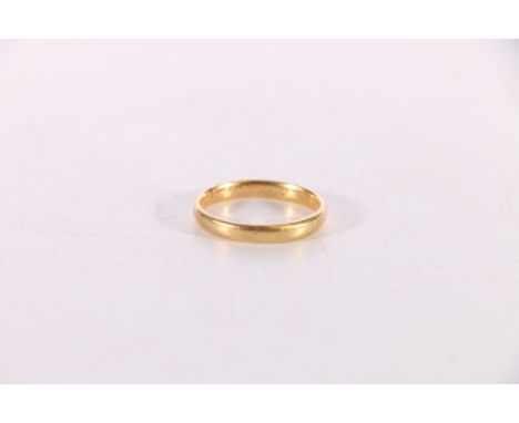 18ct yellow gold plain wedding band ring, size R, 3.4g. Inscribed ENL, NML, 12/4/33.  Slightly scuffed, no dents.