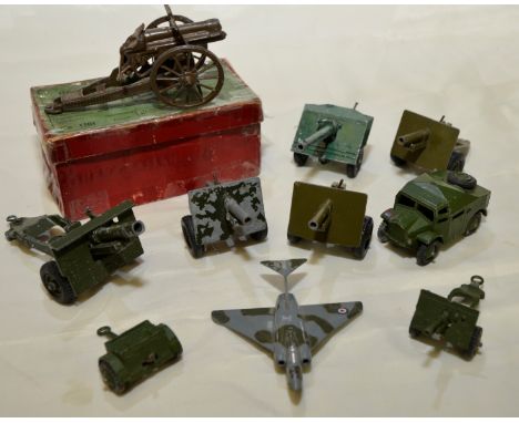 Boxed Britain's Royal Artillery field gun No.1201, selection of other field guns, Dinky Gloster javelin and a Dinky Field Art