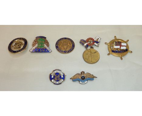 Selection of military related enamel badges inc 1899-1900 Transvaal national commemorative medal, wagoners special reserve me