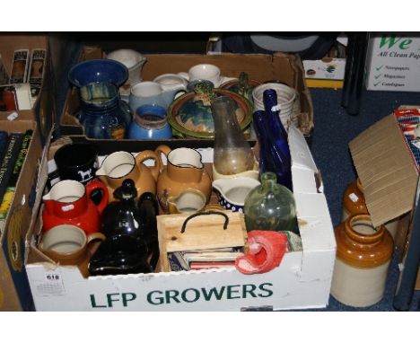 TWO BOXES AND LOOSE BREWERY ITEMS, STONEWARE, etc, to include Carltonware advertising water jugs etc