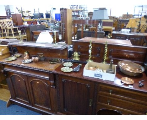 A QUANTITY OF BRASS AND COPPERWARE, etc, including a leather powder flask, flat iron, pocket balance scales, etc