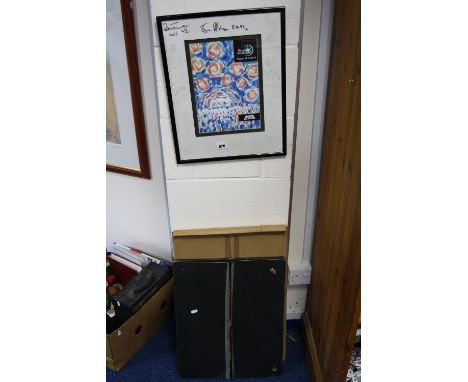 A FRAMED BANARDOS BANDWAGON CONCERT POSTER, from the 8th October 1992 concert, signed by many artists from the concert includ