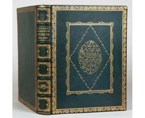 Marées-Gesellschaft - [Publius] Ovid Naso. Amores. Libri tres. München, R. Piper 1918. Mit zahlreichen radierten Vignetten vo