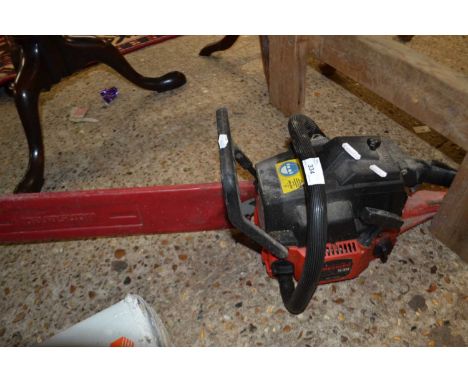 A Lonseserd chainsaw