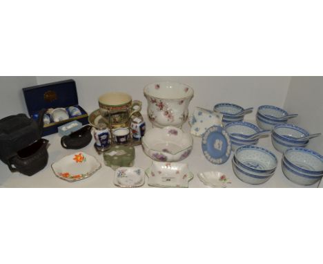 Ceramics - a Wedgwood Black Basalt tea set, comprising teapot, milk jug and a cream jug (faults);  a Wedgwood Jasperware circ