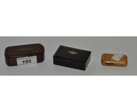 Ephemera - snuff boxes, a sycamore hinged  snuff box, inscribed Bell and Black, another papier mache, laquered with motif to 
