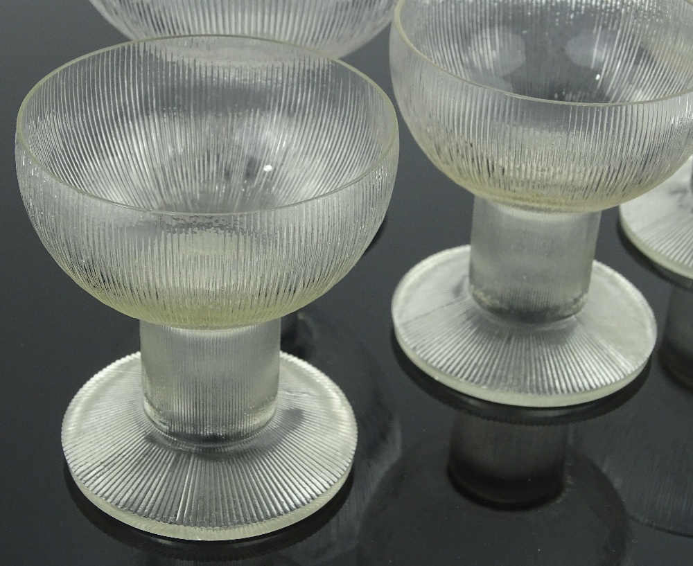 Set of 5 Lalique fluted glass bowls, largest diameter 9.5 cm