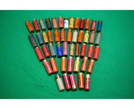 COLLECTION OF 48 VINTAGE COLLECTORS CARTRIDGES TO INCLUDE 12 GAUGE, 16 GAUGE, 20 GAUGE, 28 GAUGE, 10 GAUGE INCLUDING ELEY, WO