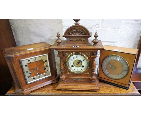 Three Assorted Mantel Clocks, to include an Art Deco walnut example, (3)
