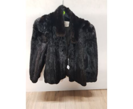 LADYS S JAFFA FURS FUR COAT