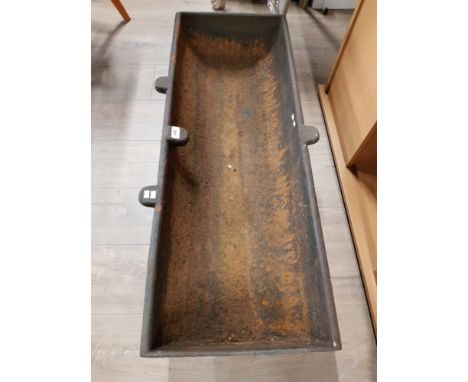 CAST IRON FARMYARD WATER TROUGH
