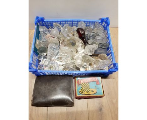 CRATE OF CRYSTAL AND GLASS DECANTER STOPPERS ETC