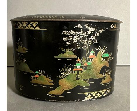 A late 19th Century chinoiserie tea tin or caddy AF