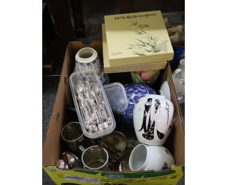 Box of assorted items to include; modern oriental vases, other floral vases, metalware to include; pewter tankards, cased and