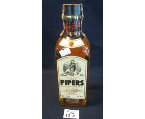 'The Original 100', Pipers finest Scotch whisky, Chivas brothers Ltd, 75.7cl.(B.P. 24% incl. VAT) 