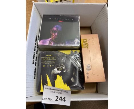 Records : SLIPKNOT boxed 'We Are Not Your Kind' inc Tshirt, Scotch Tapes & Twenty One Pilots 'Track' set & Tshirt