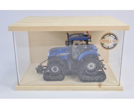 Unusual Chenilles 1/32 Scale New Holland T7.225 Tractor with Tracks. Hard to Find. 